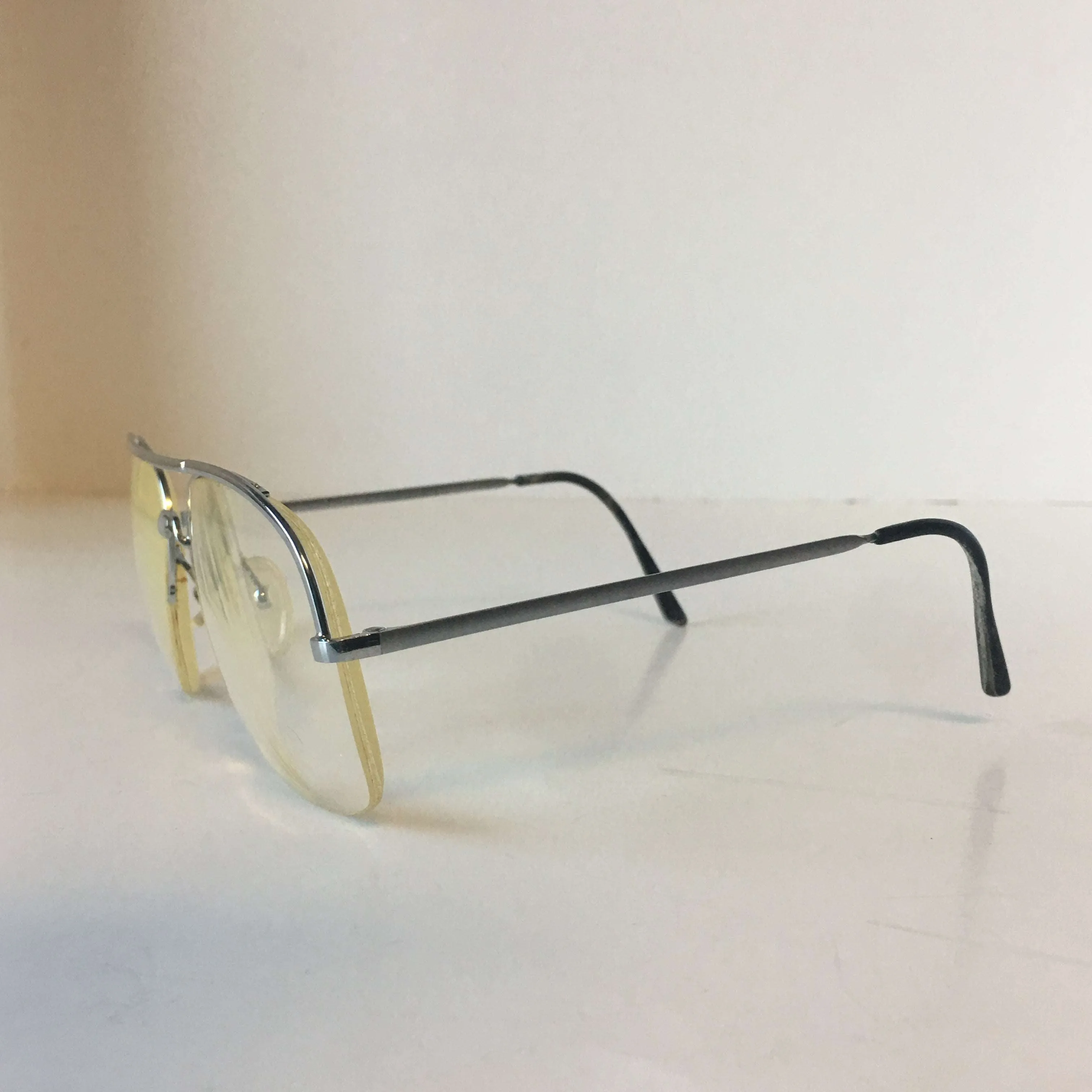 Retro Chic: Authentic Vintage Eyewear with Silver Metal Frame