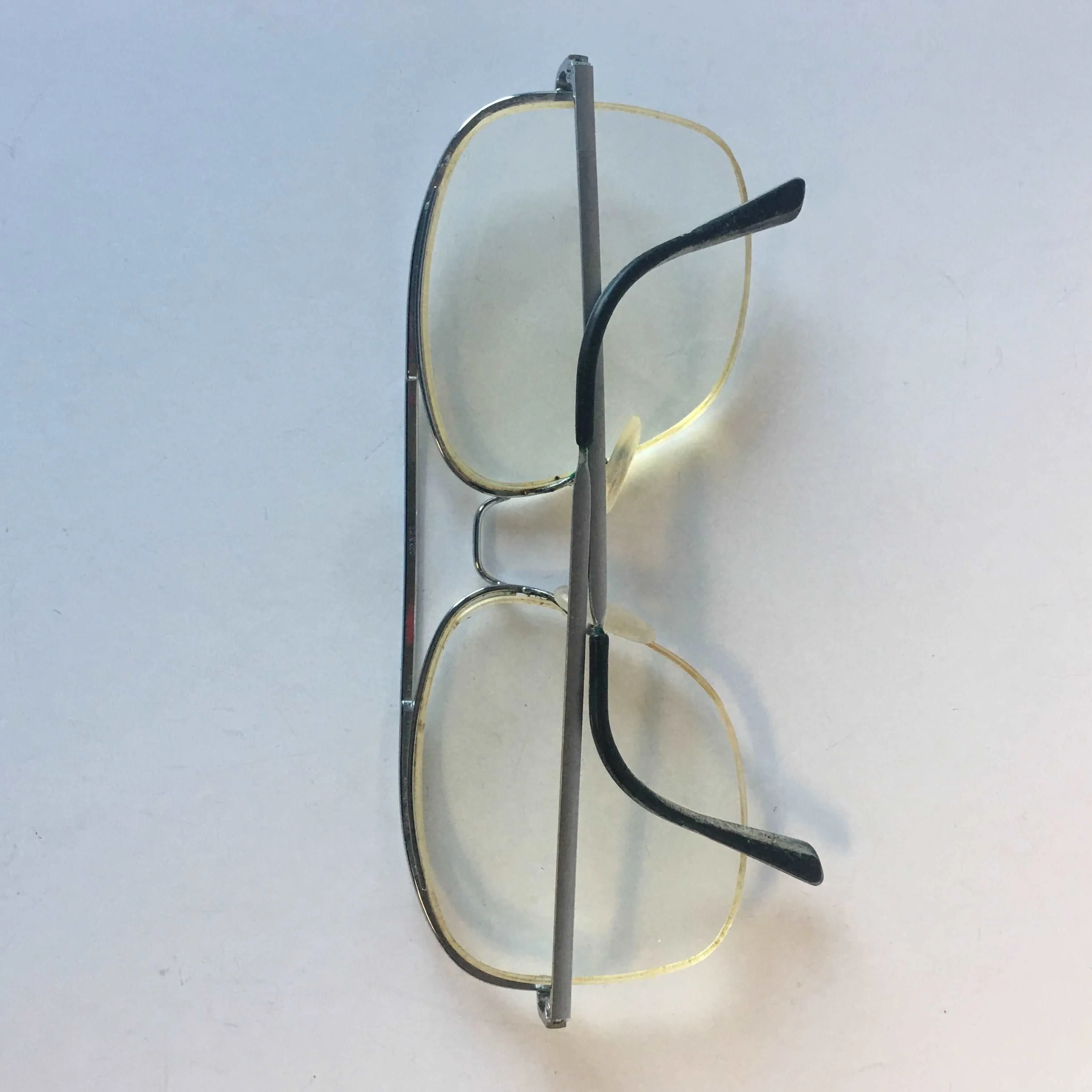 Retro Chic: Authentic Vintage Eyewear with Silver Metal Frame