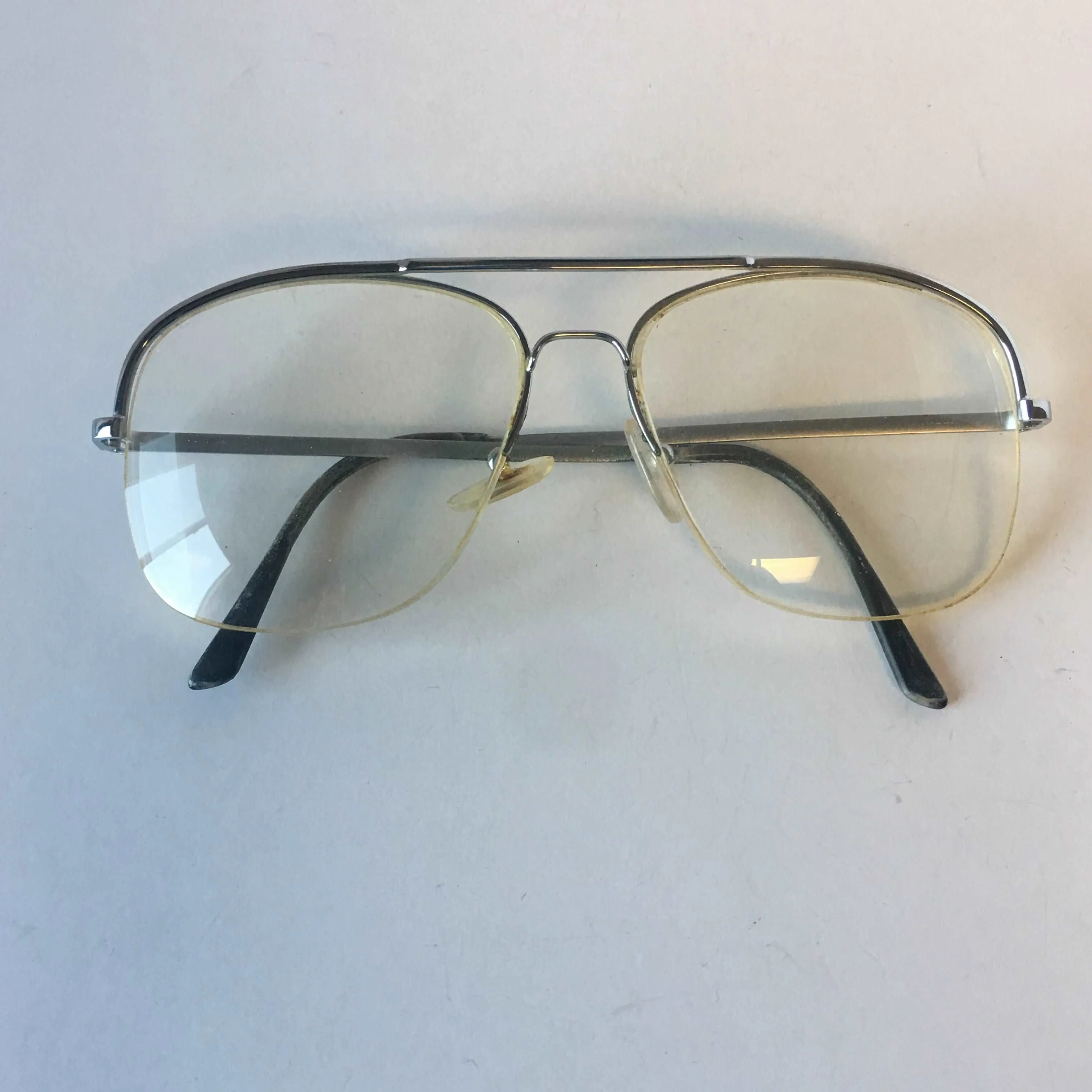 Retro Chic: Authentic Vintage Eyewear with Silver Metal Frame